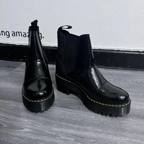 NWT Dr. Martens Rozalie Distressed Patent Heeled Chelsea Boots Sz 7 US - Picture 2 of 12